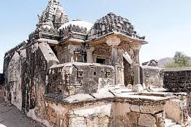 important hindu temples in lahore