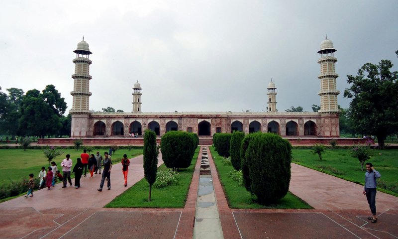 tomb of jahangir and asif